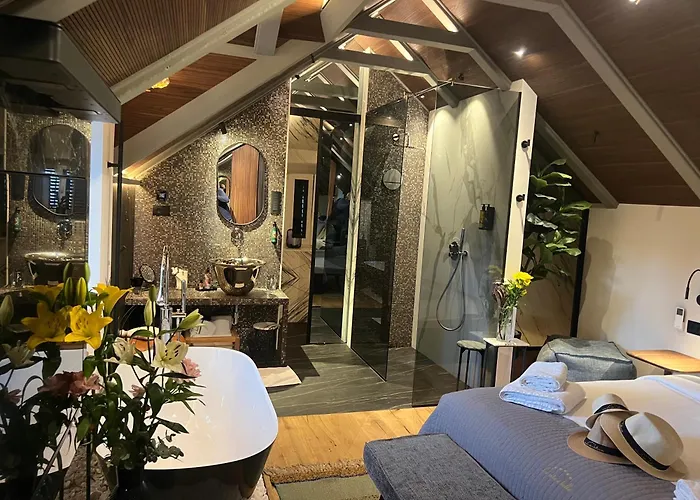 La E Bella I * دوبروفينك