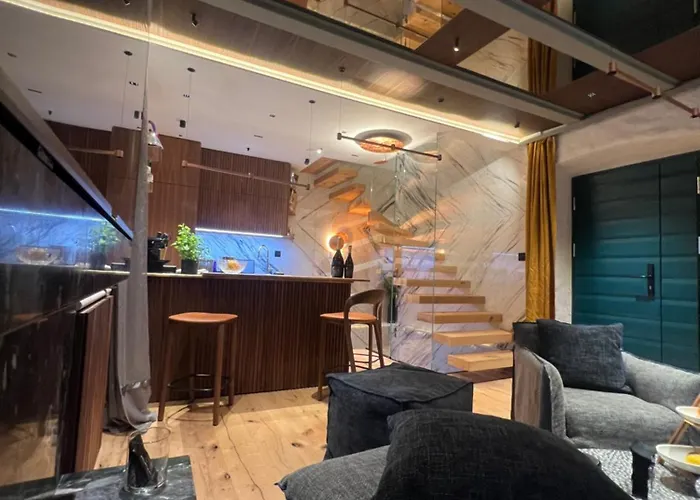 La E Bella I فيلة