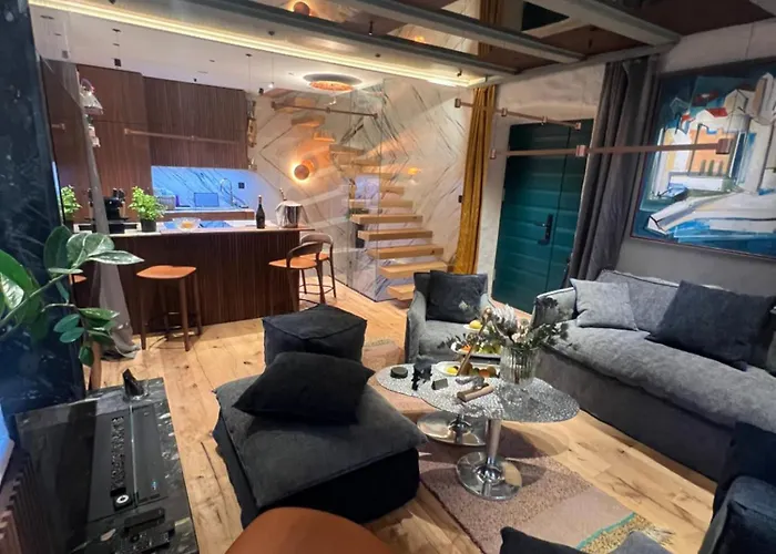 La E Bella I فيلة